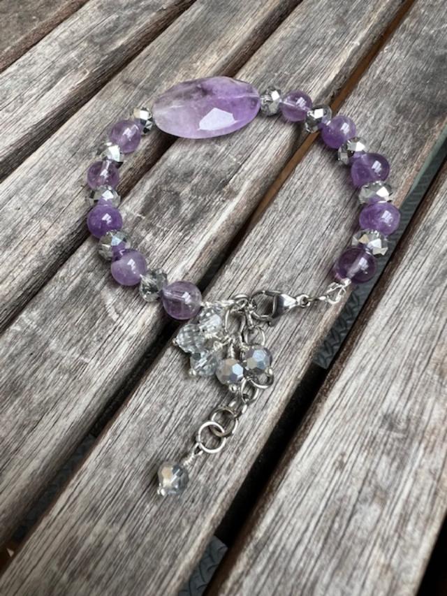 Bracelet with Amethyst and Crystals