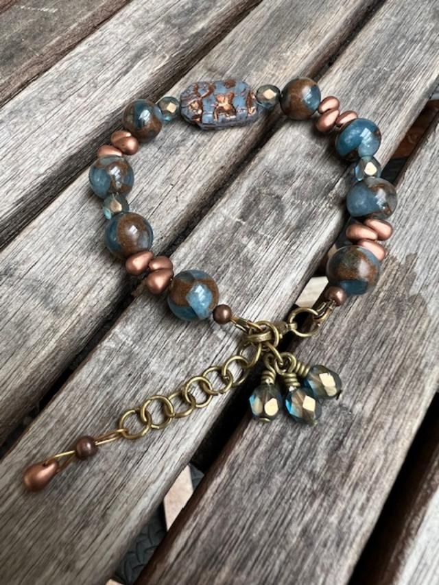 Bracelet with Elephant Focal