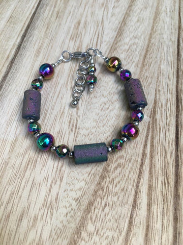 Adjustable Bracelet With Druzy Quartz and Hematite